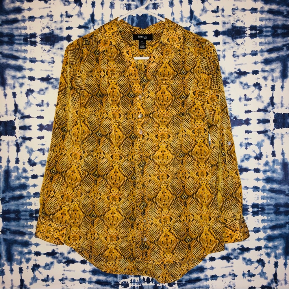 Snakeprint blouse